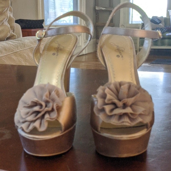 Silk platform heels - Picture 2 of 4